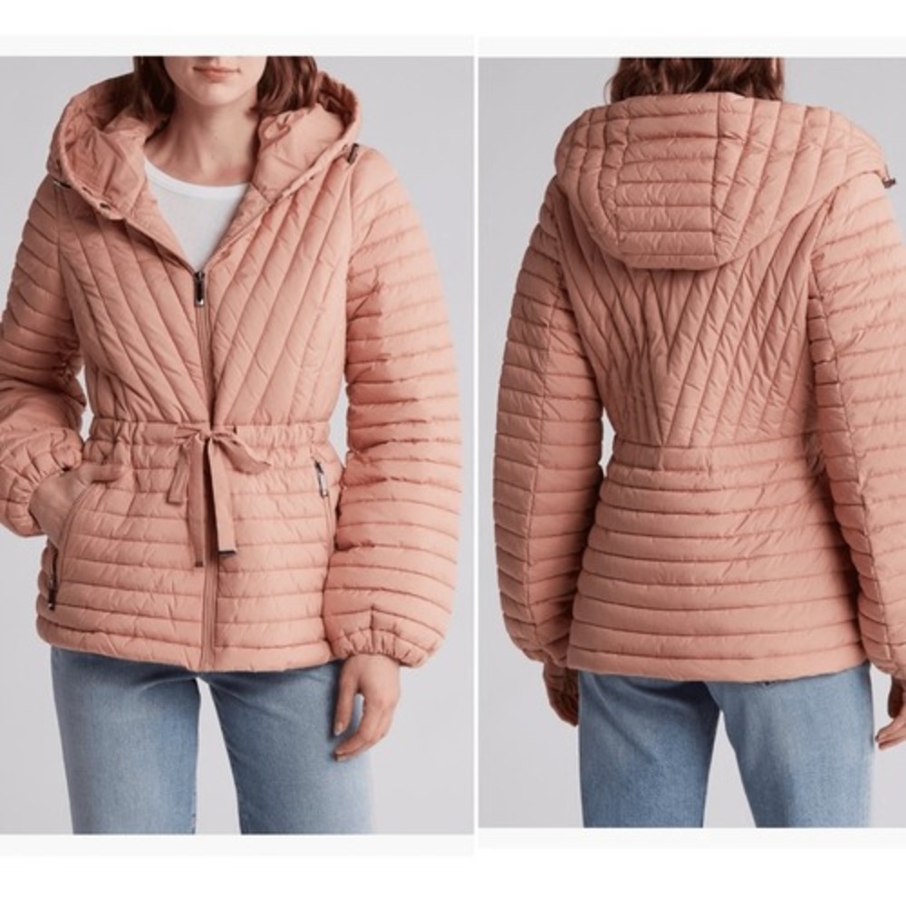 BCBGeneration Diagonal Seam Puffer Hooded Jacket Coral Pink Size Medium (8), NWT